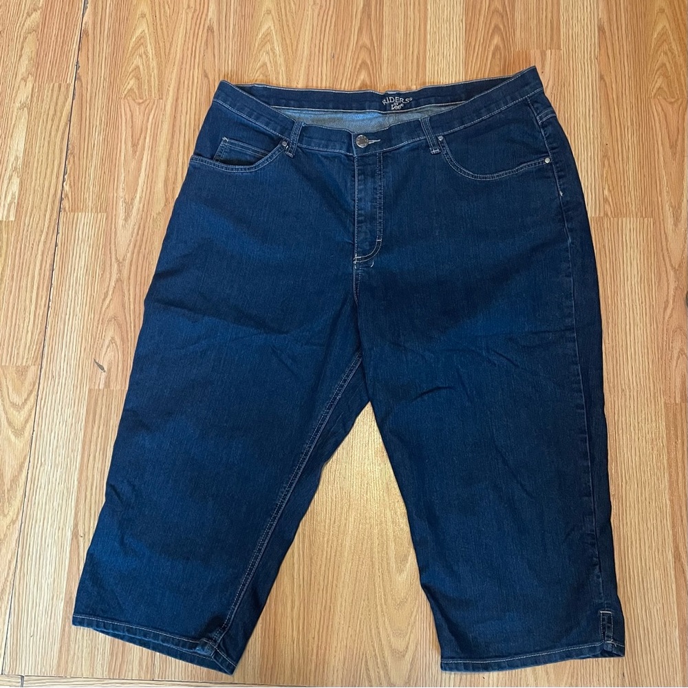RIDERS BY LEE WOMENS CAPRI SIZE 20 W MEDIUM LENGTH